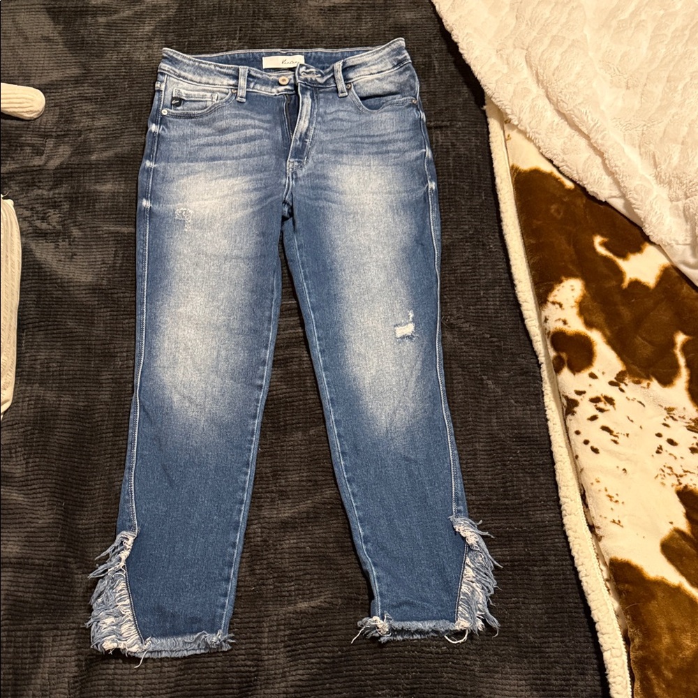 KanCan Light Blue Cropped Jeans with Frayed Hem